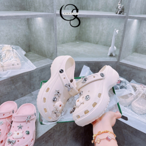 Alternative view of [OWNSTEP] Sục nữ Cross cao cấp đế 5cm nguyên khối, siêu êm chân, tặng kèm charm thời trang xinh sắn.